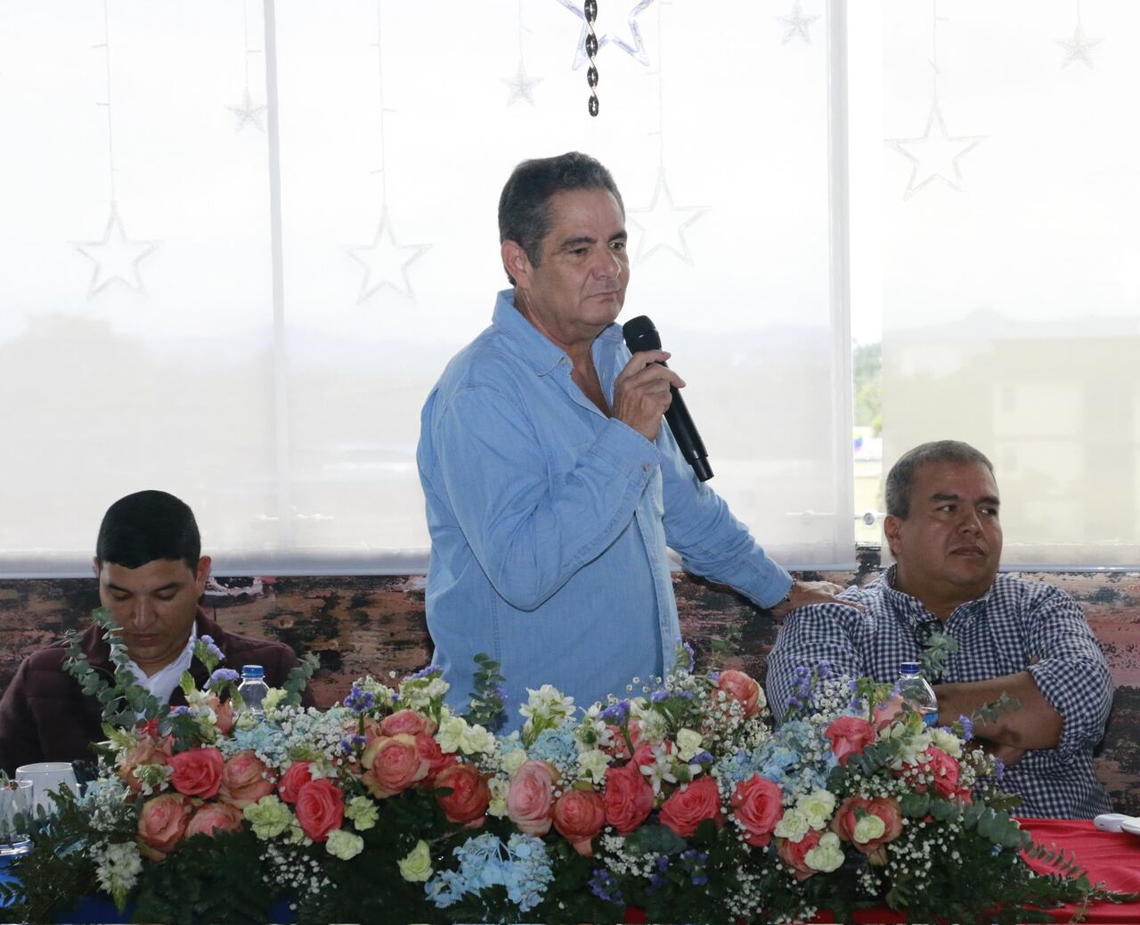 Germán Vargas Lleras es apoyar por el Óscar Campo en la campaña para las próximas elecciones presidenciales, de ahí que los acompañó en su último recorrido por el departamento.