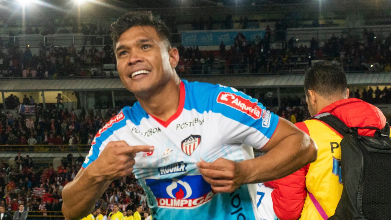 Teófilo Gutiérrez desde su salida del Cali a finales de 2022, permanece sin equipo.