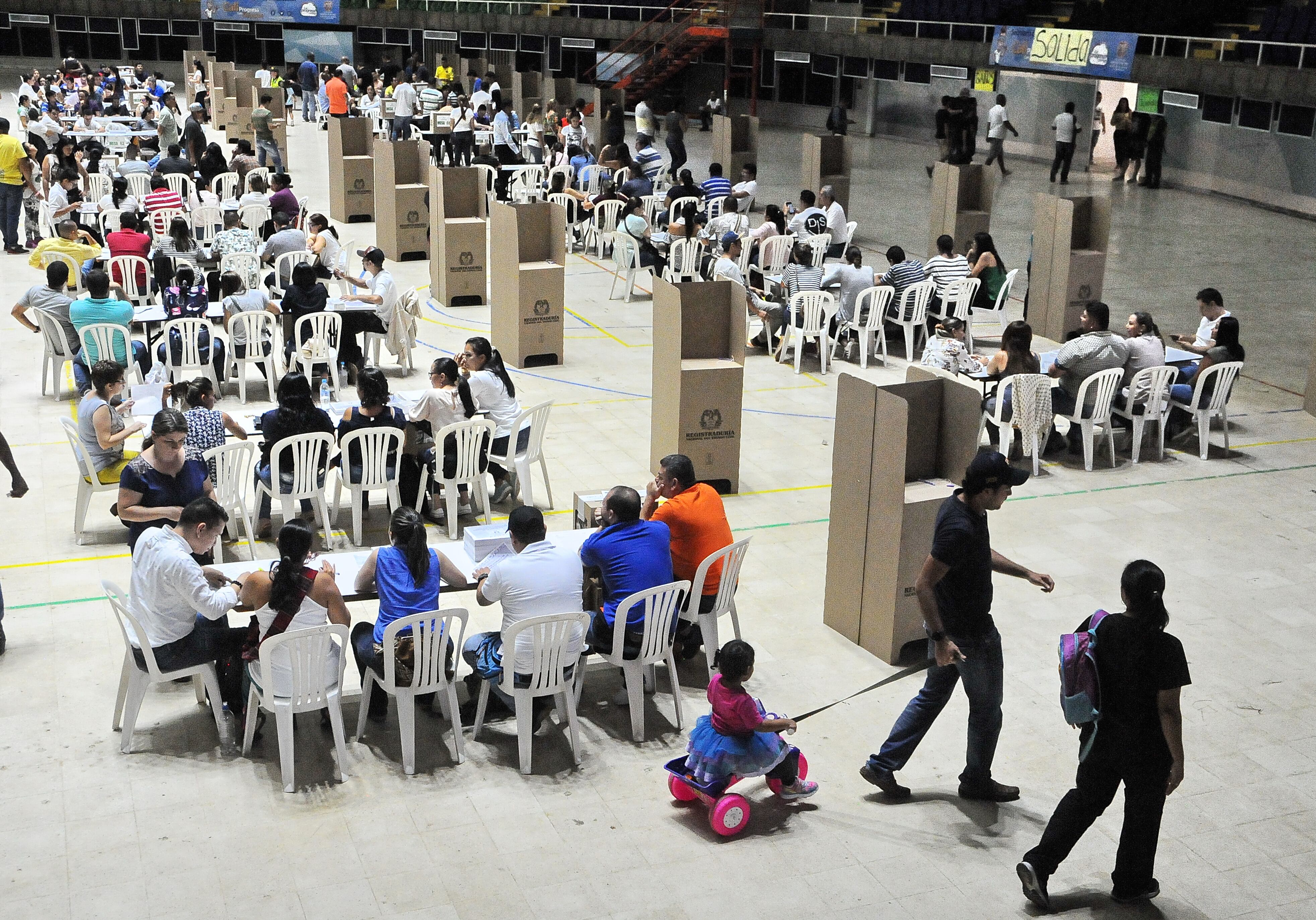 Cali: Votación en elecciones ( Archivo). foto José L Guzmán oct 27-23. EL País