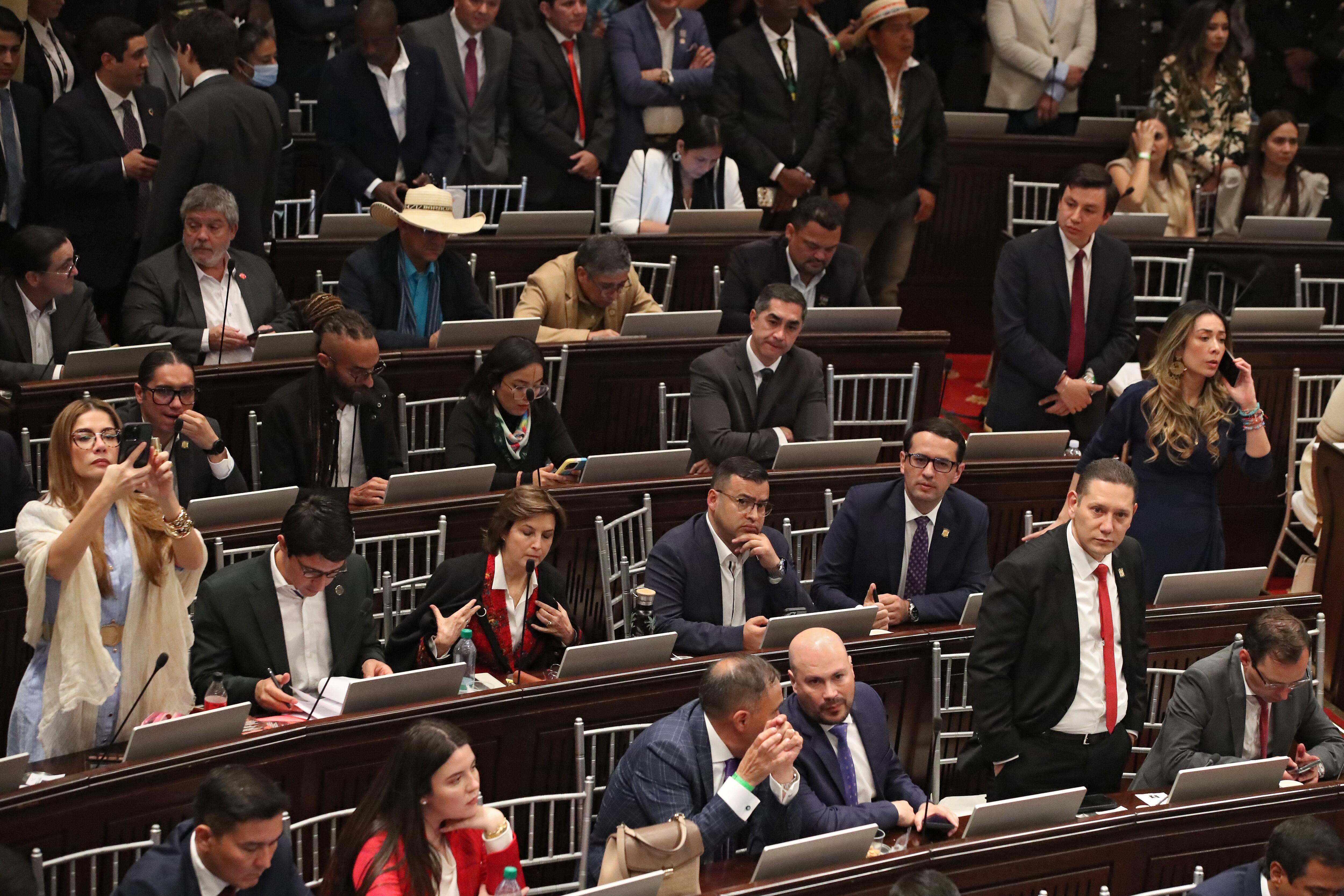Bancada de la Alianza Verde en la Cámara de Representantes para el tercer periodo legislativo
Bogota 20 de julio del 2024
Foto Guillermo Torres Reina / Semana