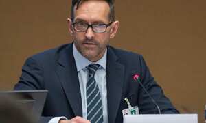 Roger Carstens, quien llegó a Caracas a bordo del avión Phoenix Air Gulfstream III, operado por la Agencia Central de Inteligencia (CIA).