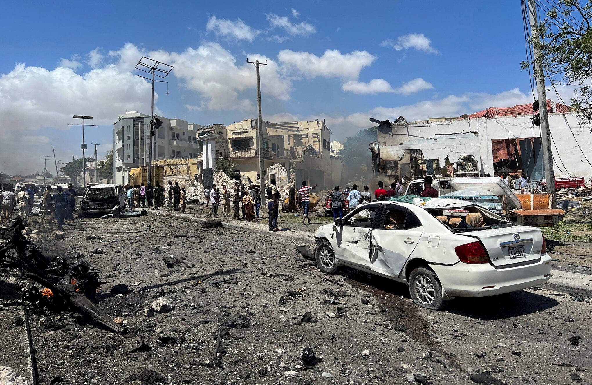 Explota carro bomba en capital Somalí