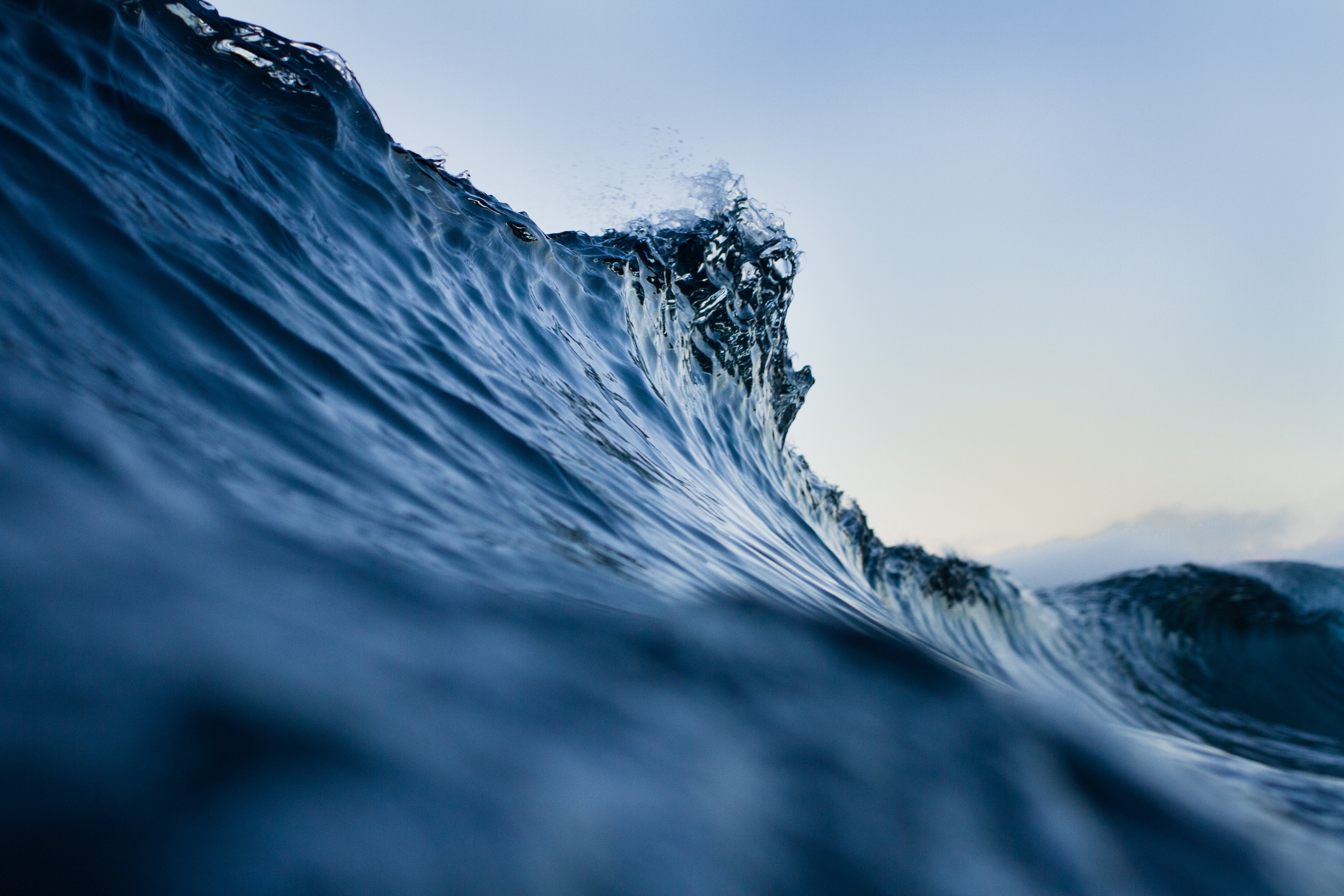 Si el nivel del mar es más alto de lo que indican los modelos, más territorios y millones de personas podrían estar en riesgo de inundaciones en zonas costeras.