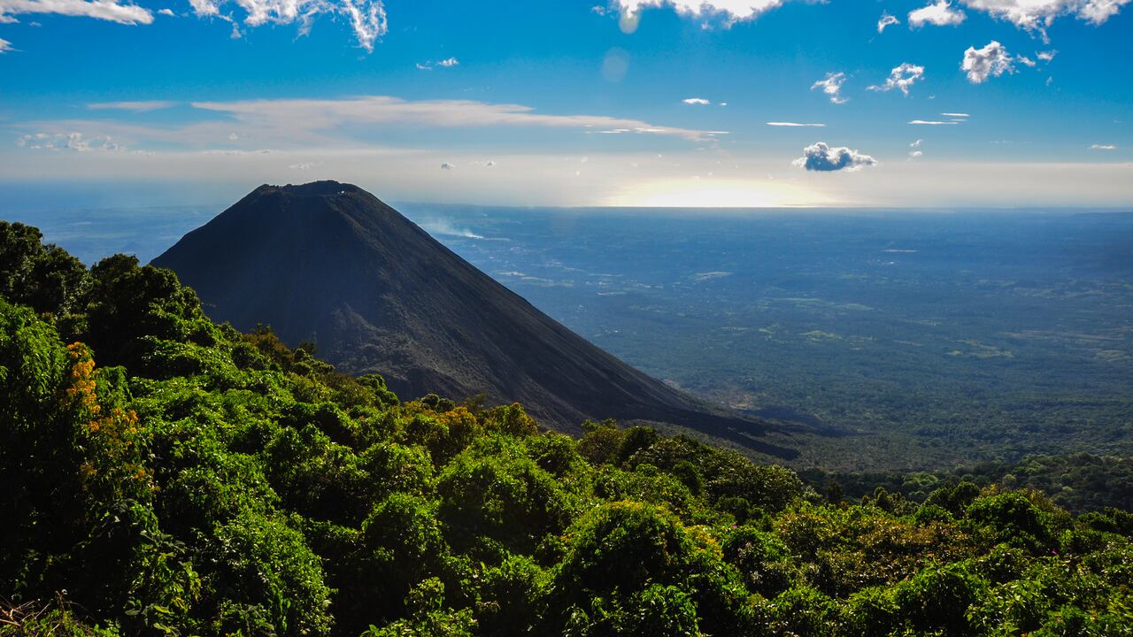Volcán Izalco, en El Salvador.