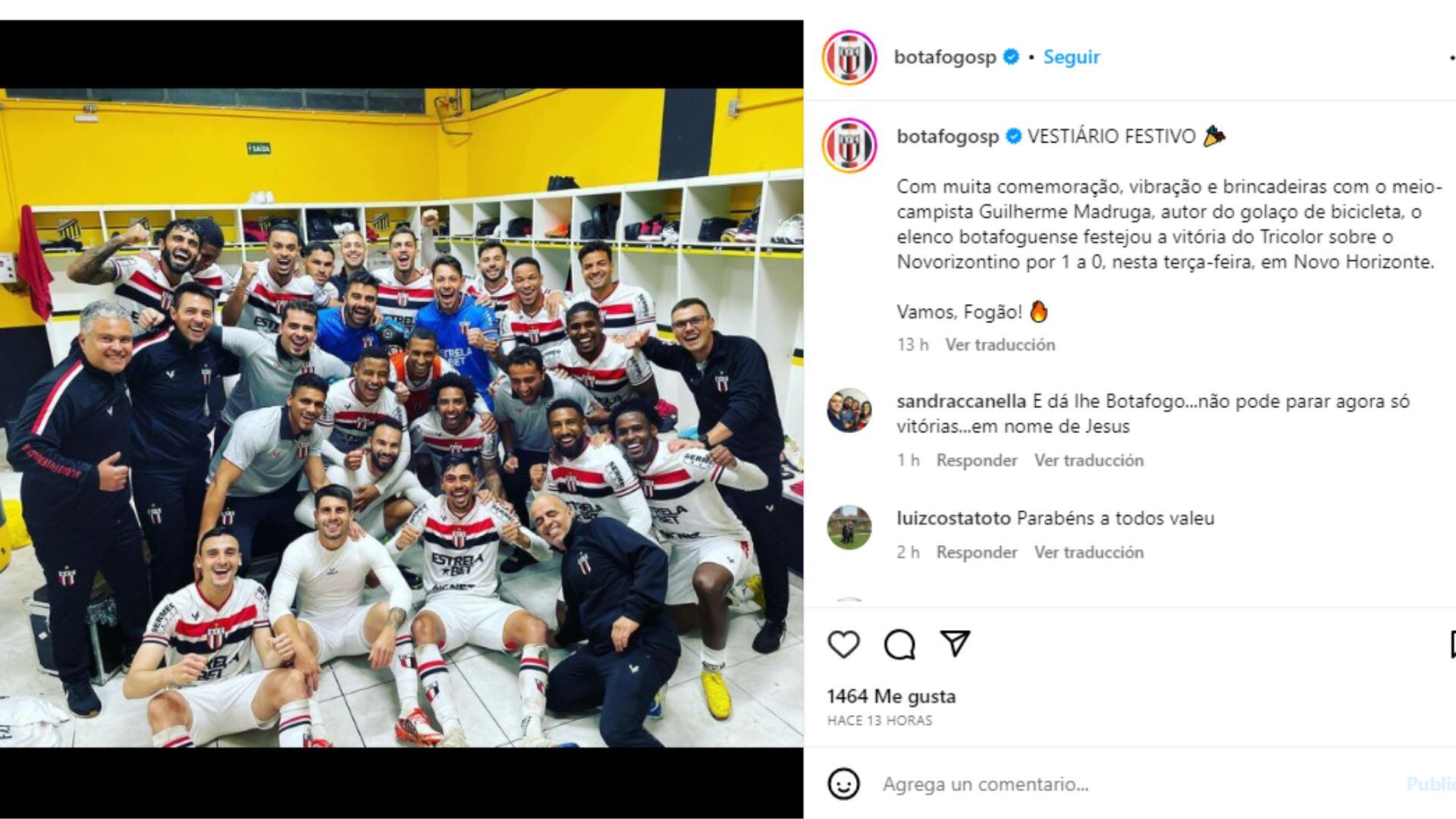 Plantel de Botafogo tras el partido donde Guilherme anotó de chilena.