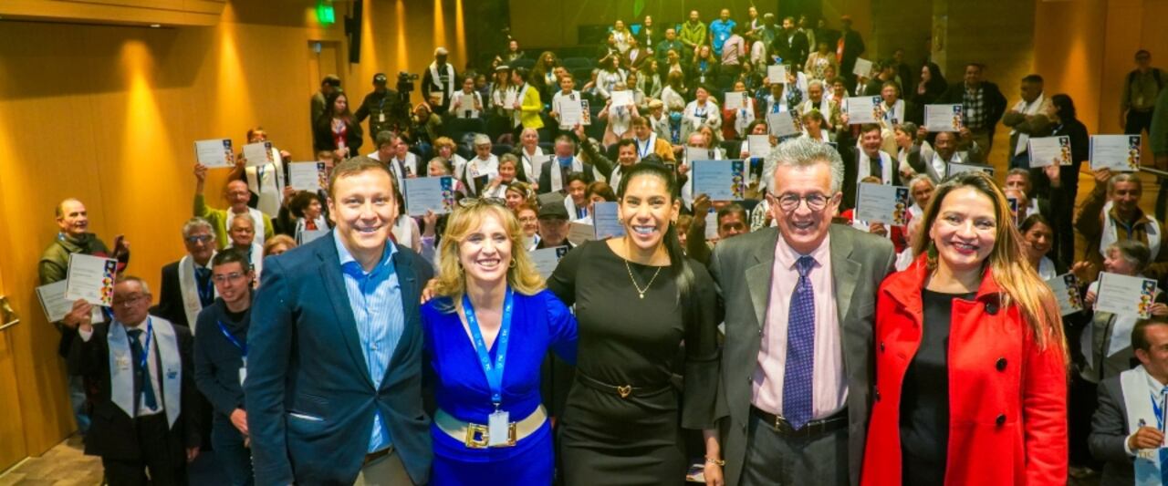 El 76% de los participantes, principalmente adultos mayores, ahora tienen habilidades digitales que mejoran su autonomía y calidad de vida.