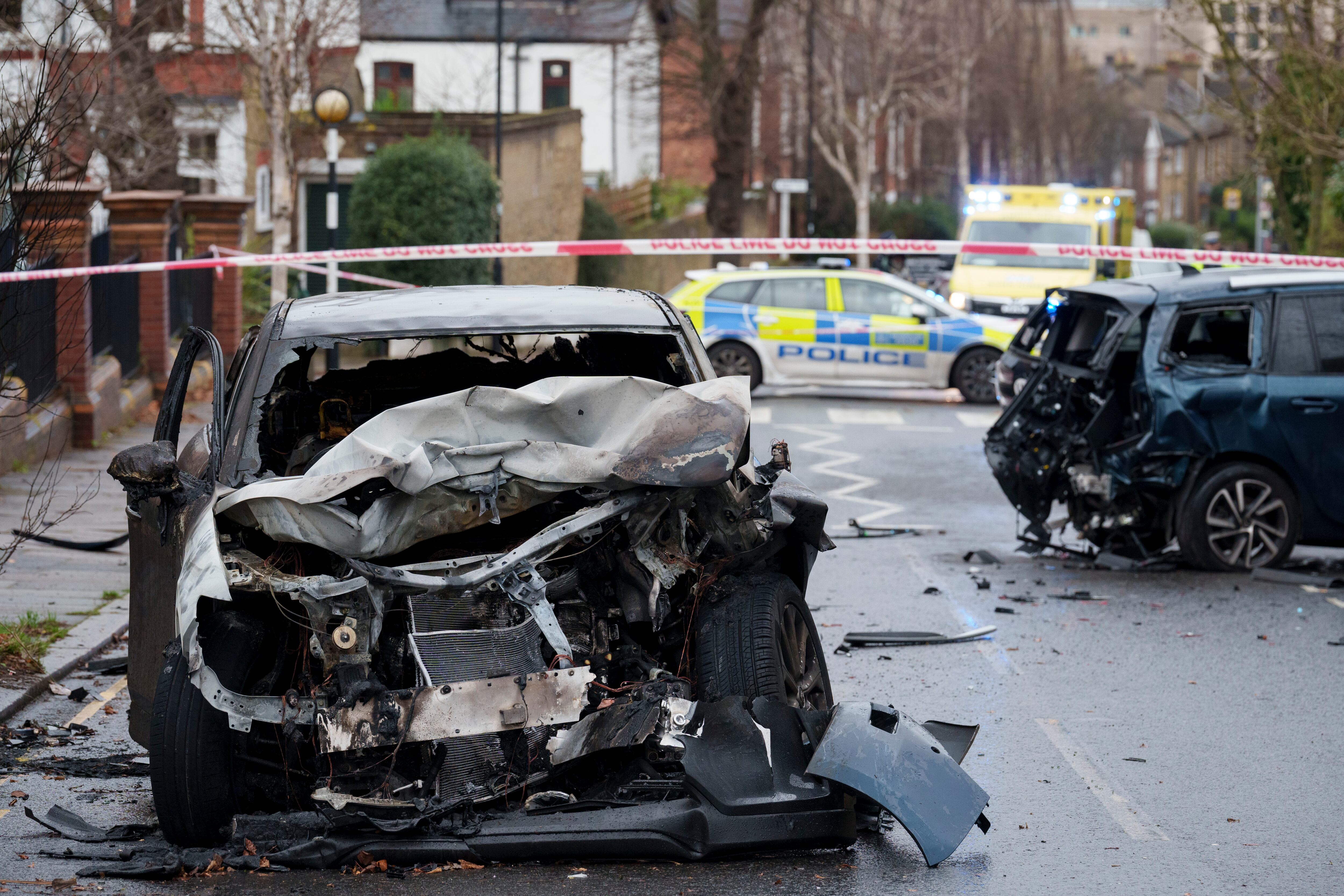 La pérdida total en un carro se puede dar por lo elevados que puedan resultar los costos de su reparación.