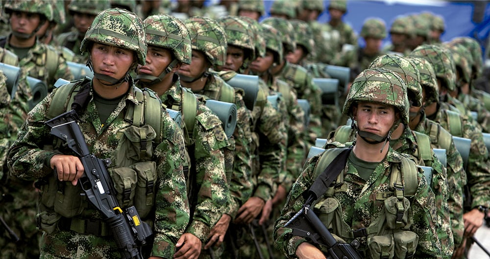 Y es que mientras dichas agrupaciones siguen delinquiendo, el Ejército bajó notoriamente sus resultados en enero del 2023, en comparación con enero del 2022. Mientas que enero del año pasado fueron capturados 89 integrantes de las disidencias de las Farc, en enero de este año solo fueron 29.