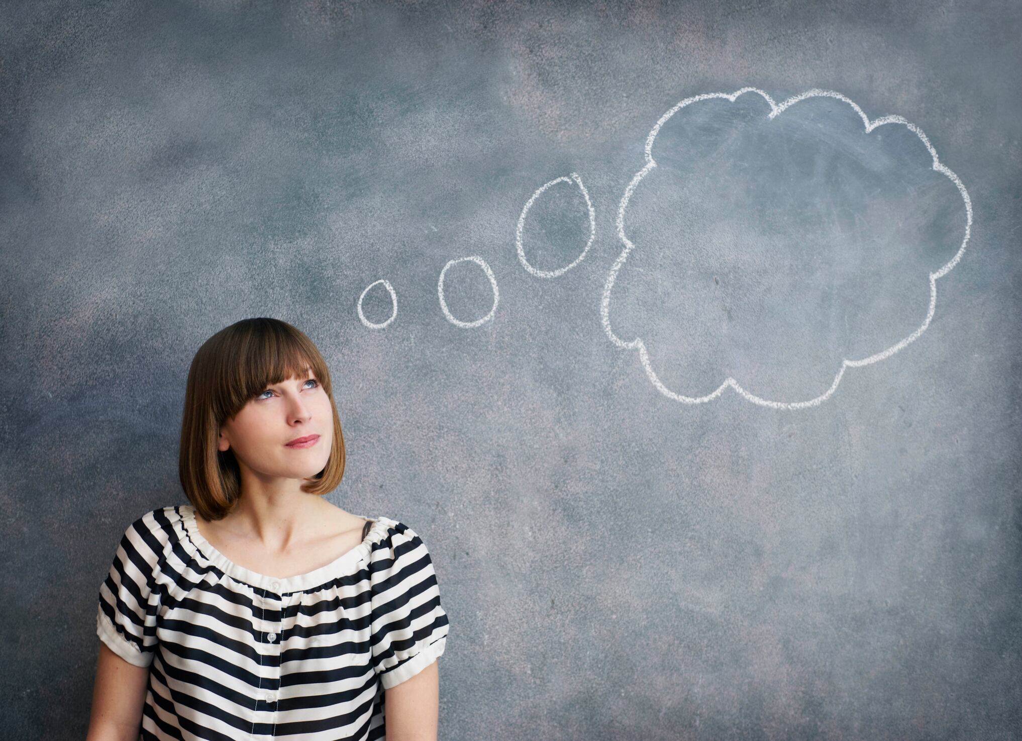 La inteligencia artificial ha destacado la importancia de ciertos nutrientes para la memoria. Los lectores pueden descubrir qué alimentos pueden ayudar a mejorar la función cerebral y proteger sus mentes a largo plazo.