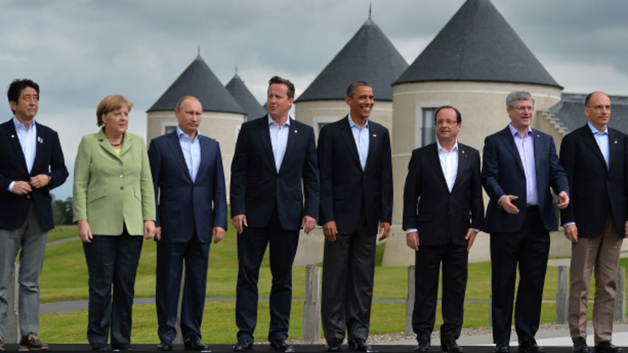 La foto oficial de los líderes más poderosos del mundo durante la cumbre del G8 en junio pasado en Irlanda del Norte generó una gran discusión sobre la crisis global de la corbata.