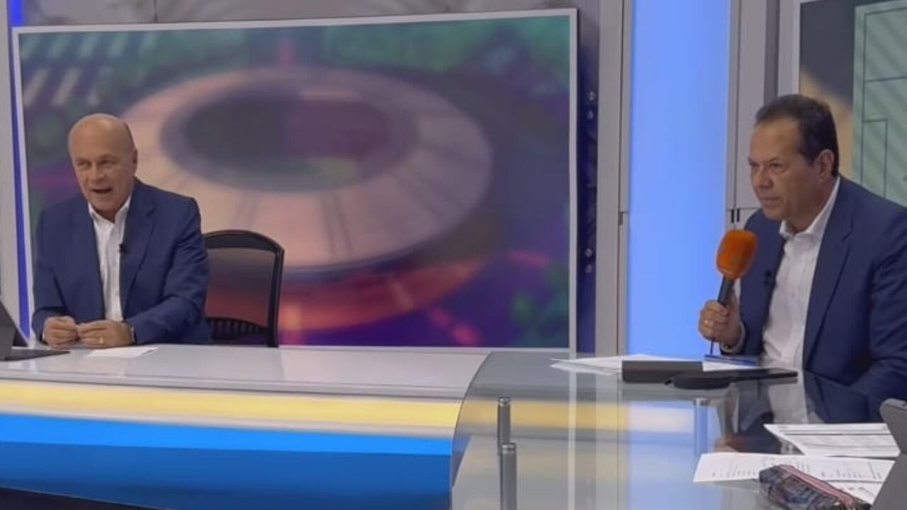 Carlos Antonio Vélez tomó la palabra para despedir a Laura Bernal