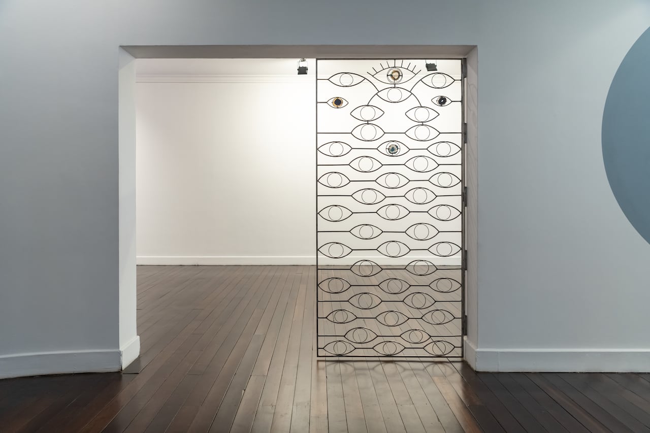 'En el ojo nace la rosa', de Luz Lizarazo en Casas Riegner