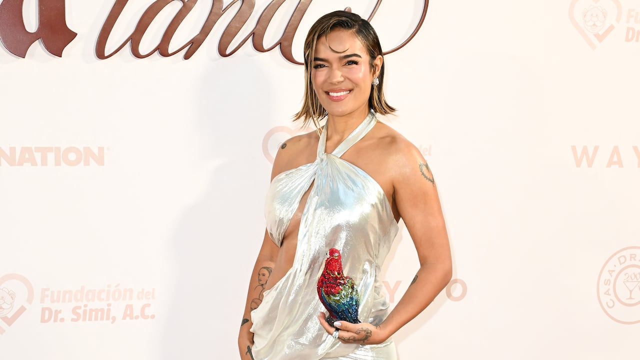 Karol G durante la gala benéfica de su fundación Con Cora Land.