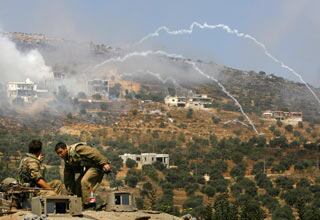Los bombardeos israelíes continuaron sobre Líbano. Hezbolá continuó  sus ataques sobre Israel y no parece debilitado.
