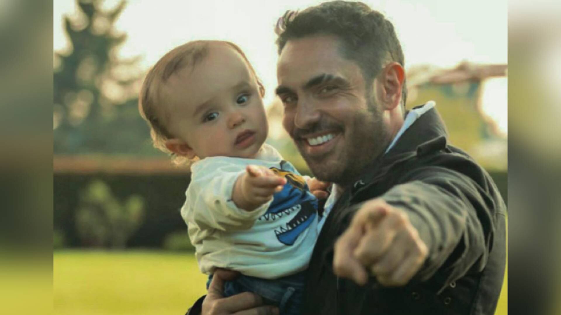 Lincoln Palomeque cada vez que puede comparte contenidos con su hijo Salvador.