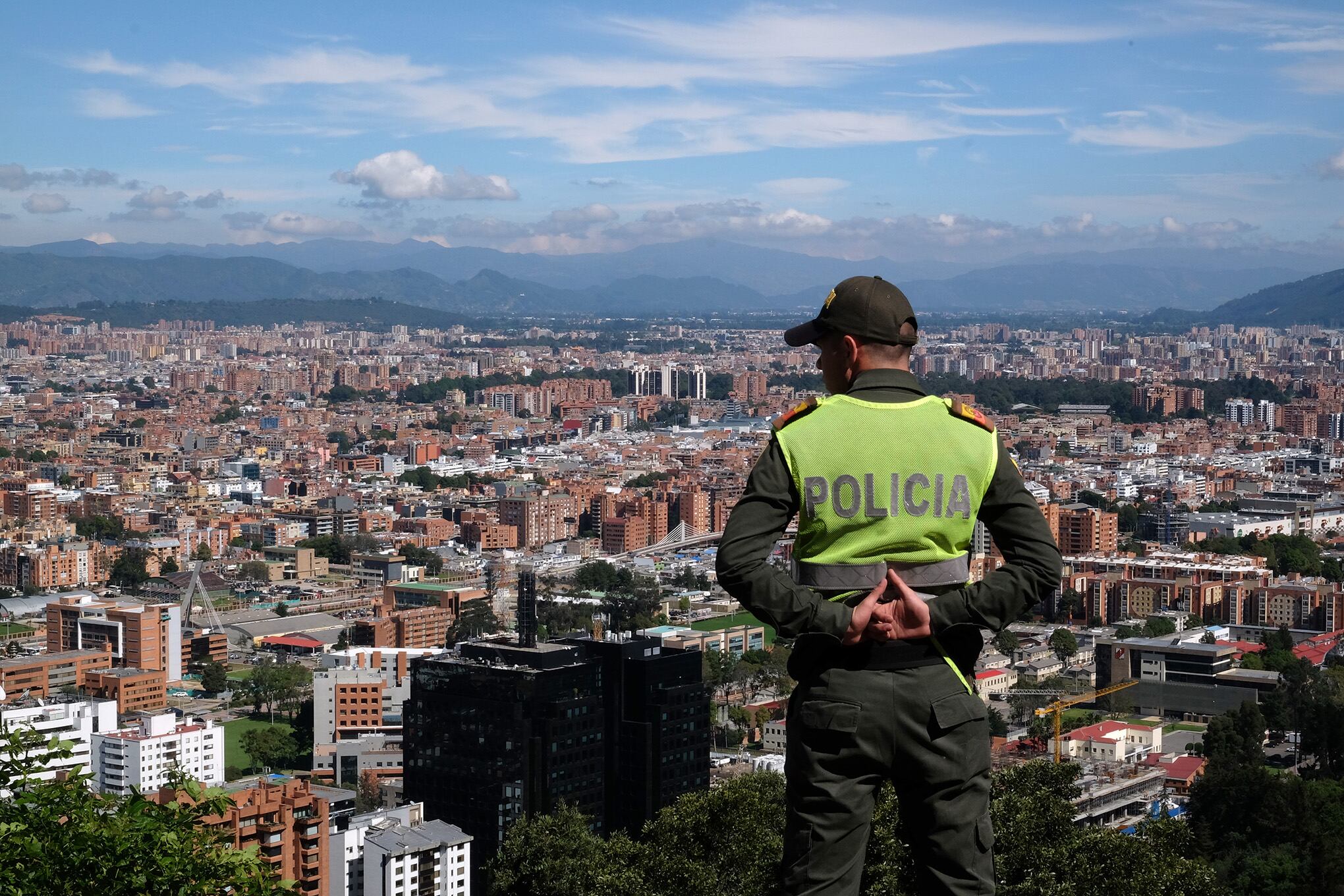 Mirador de La Calera. Policia vigilando