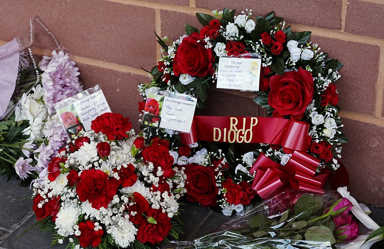 Tributo en Anfield por la muerte de Diogo Jota y su hermano, André Silva.