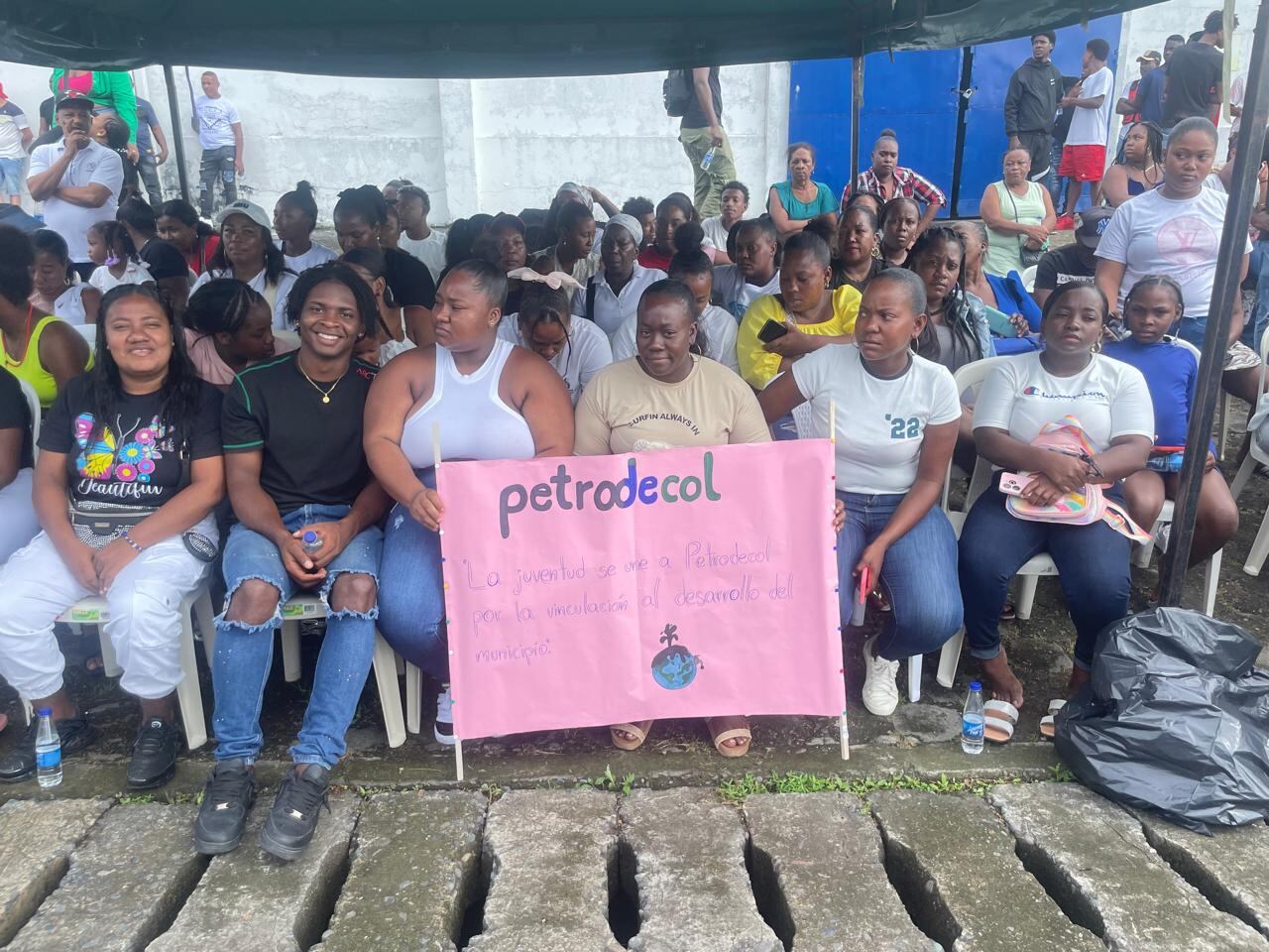 Arribo de buque con un millón de galones de combustible al Puerto de Tumaco.