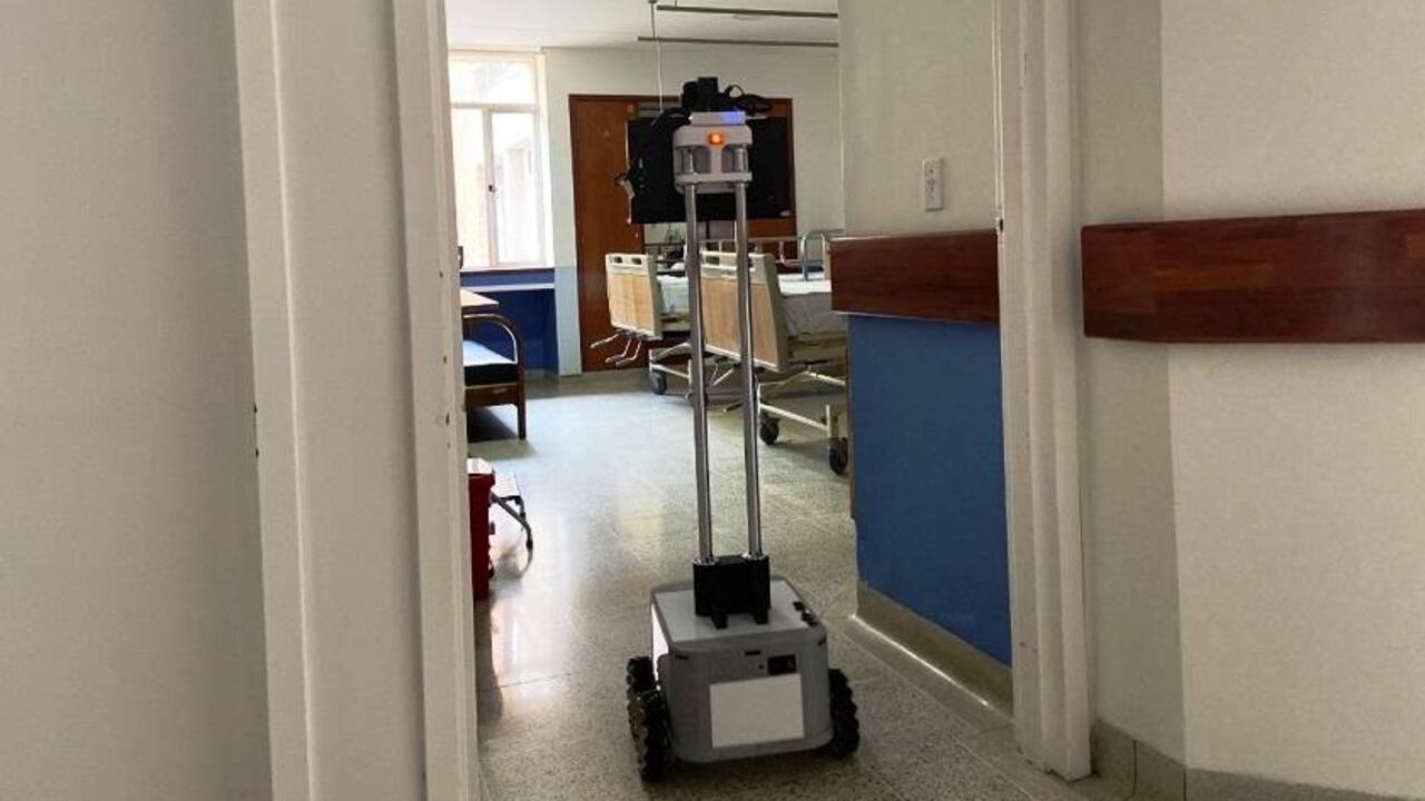 Robot/Coronavirus/Sena