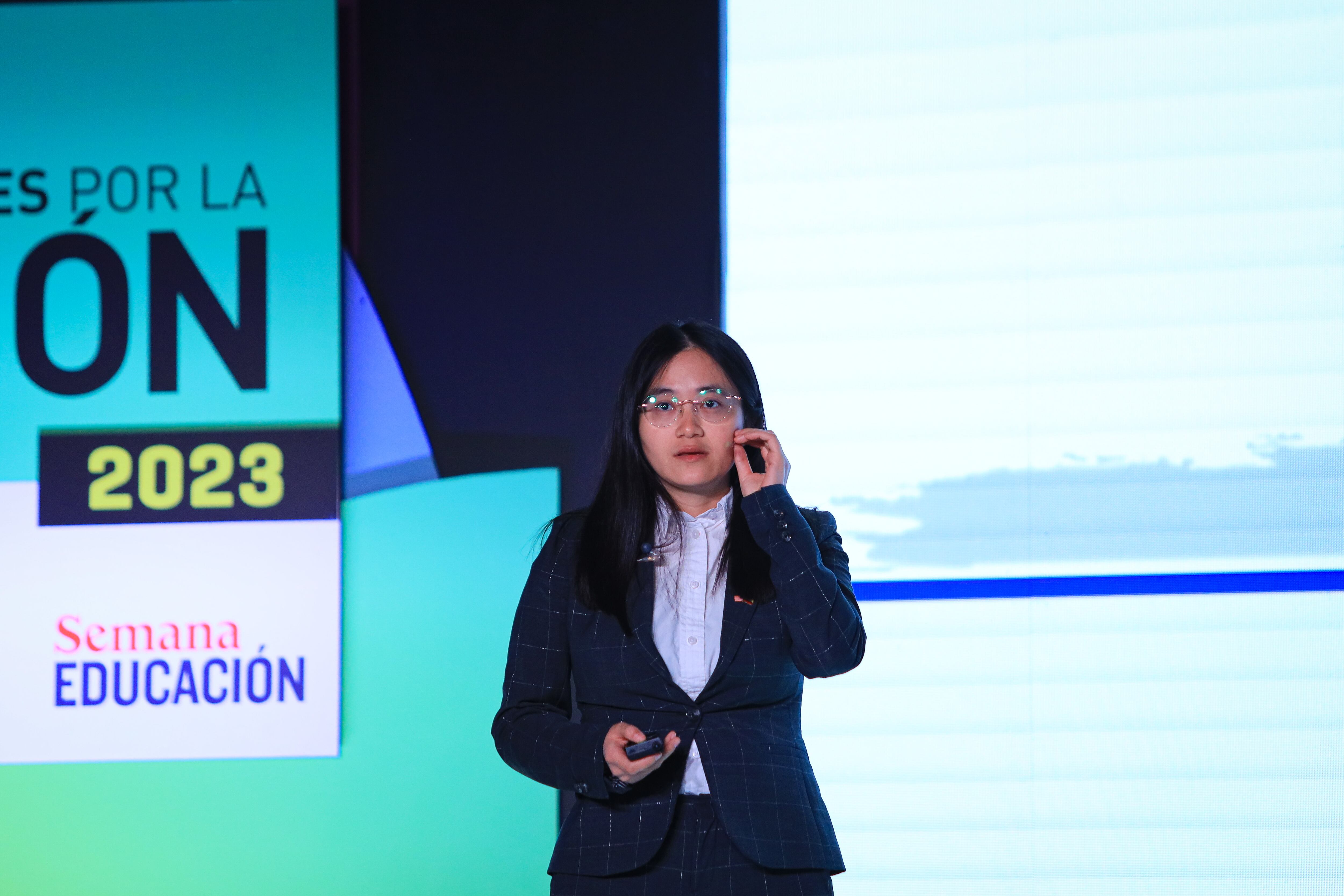 CUMBRE LÍDERES POR LA EDUCACIÓN 2023