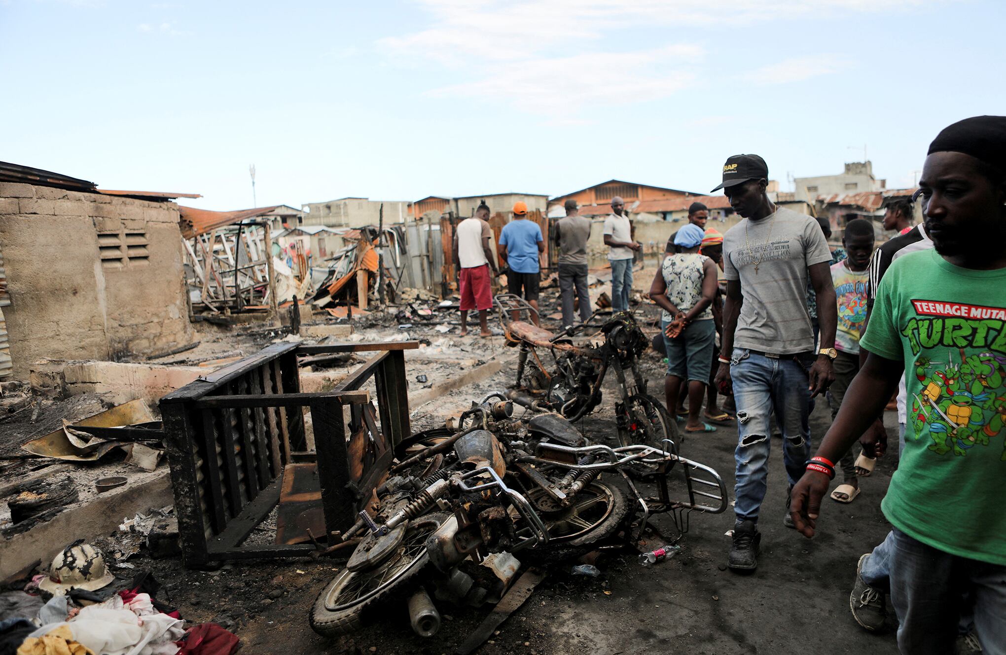 En Imágenes : Aumenta el número de muertos en la explosión de un camión en Haití