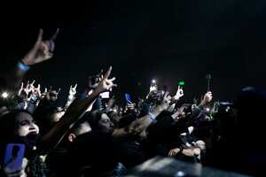 Emperor en el Royal Center de Bogotá, donde tocó la noche del 15 de Mayo de 2022.