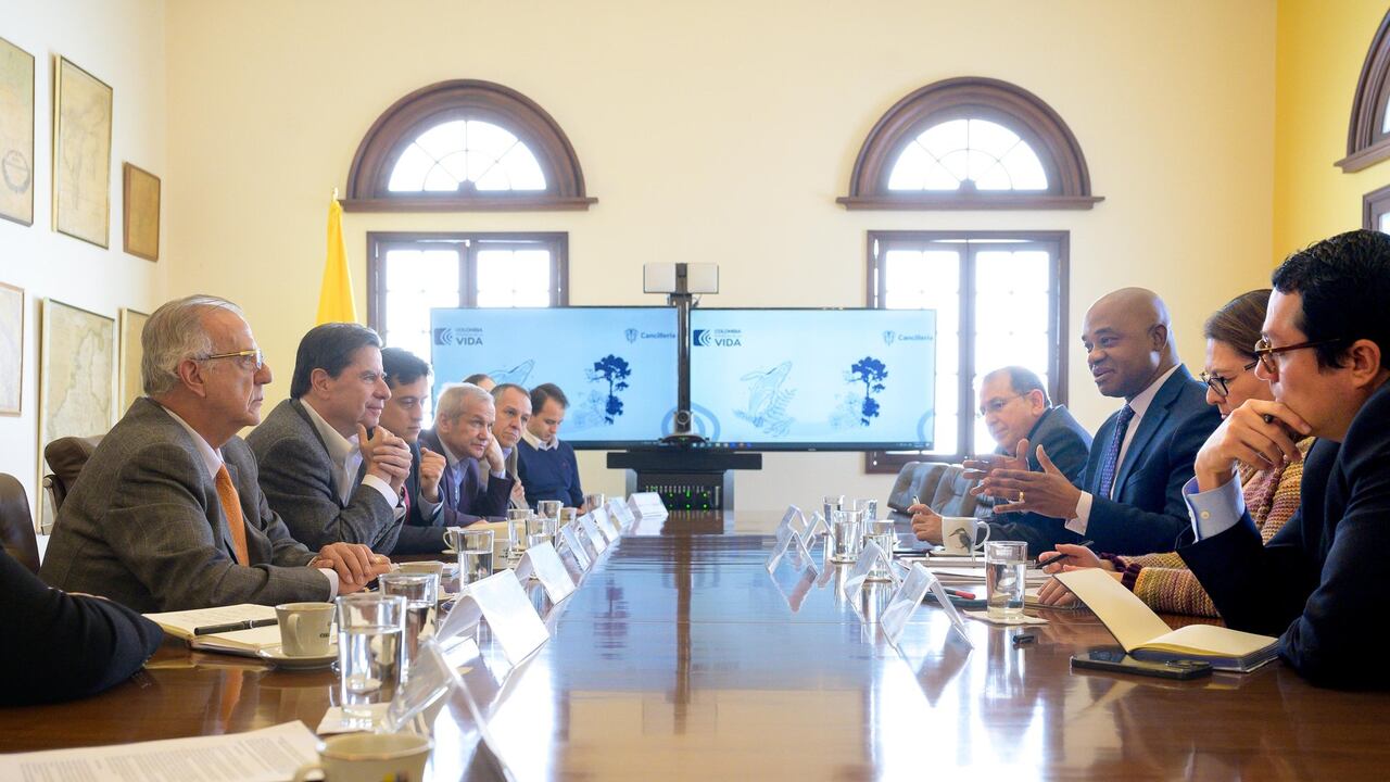 Carlos Ramón González aparece en la reunión de alto nivel donde se habló de la crisis en Venezuela tras fraude de Nicolás Maduro.