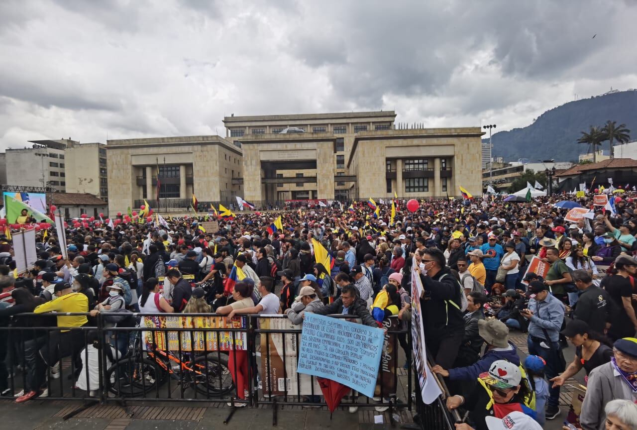 Marchas a favor de las reformas del Presidente Gustavo Petro, Plaza de Bolívar