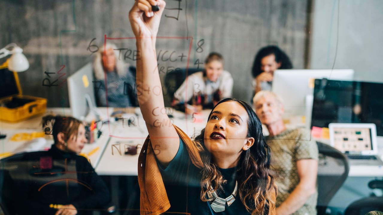 Una vez comprendidos los requisitos, los solicitantes deben completar el formulario de solicitud proporcionado en el sitio web de Mercado Pago.