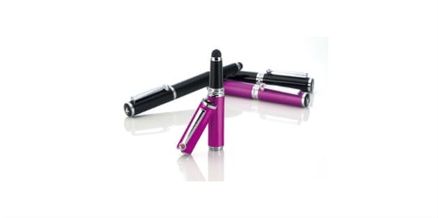 Para que se vea más elegante al manejar su tableta, es mejor que en vez de sus dedos, use un lápiz óptico con diseño. 