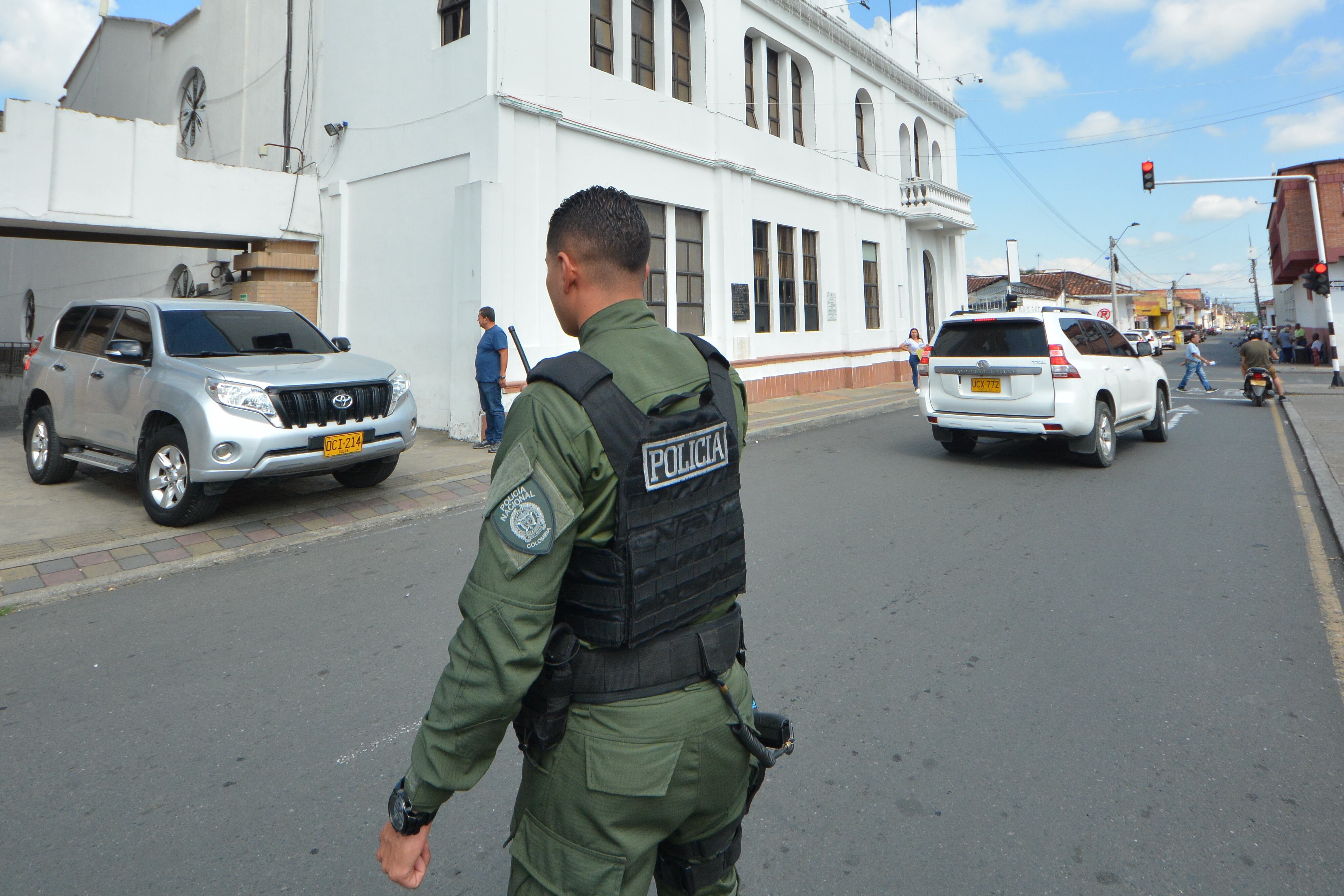 El municipio de Tuluá, en el Valle, es una de las ciudades con mayores problemas de orden público. Su alcalde Gustavo Vélez es uno de los funcionarios públicos más amenazados de Colombia.