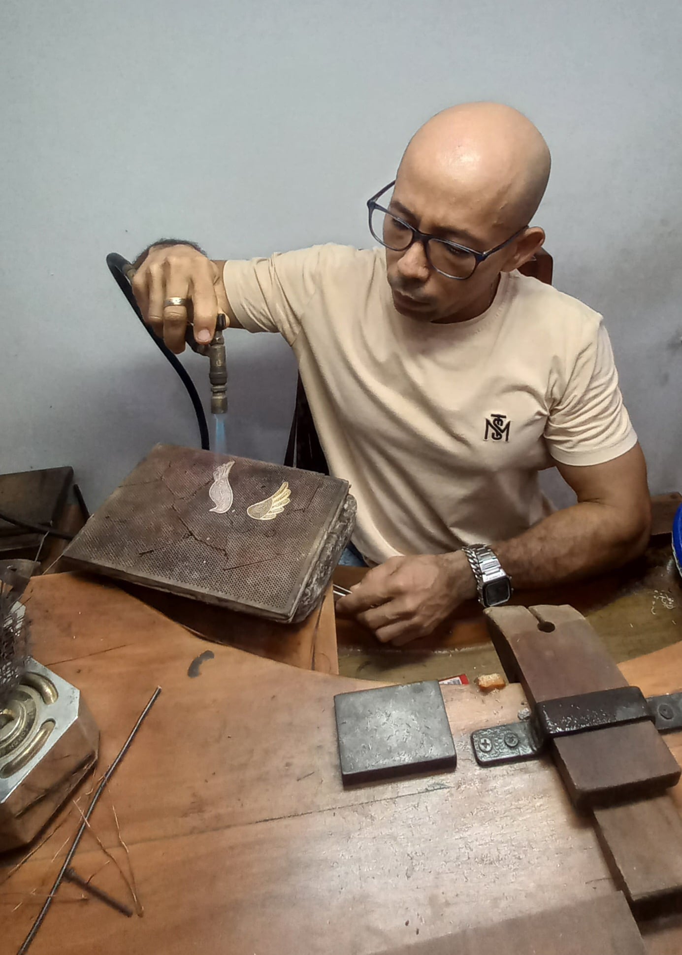 Eligio Rojas, uno de los más versados orfebres de Mompox.