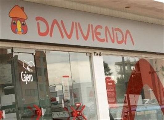 Davivienda queda con operaciones que en el consolidado suman en activos alrededor de 60.000 millones de dólares y se ubica entre los diez bancos más grandes de América Latina, excluyendo Brasil.