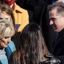 El presidente de Estados Unidos, Joe Biden (I) y su hijo Hunter Biden (D)