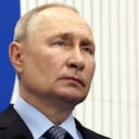 El presidente ruso Vladimir Putin asiste a una presentación por videoconferencia de los resultados del desarrollo del Lejano Oriente al margen del Foro Económico del Este en Vladivostok, Rusia, el lunes 11 de septiembre de 2023