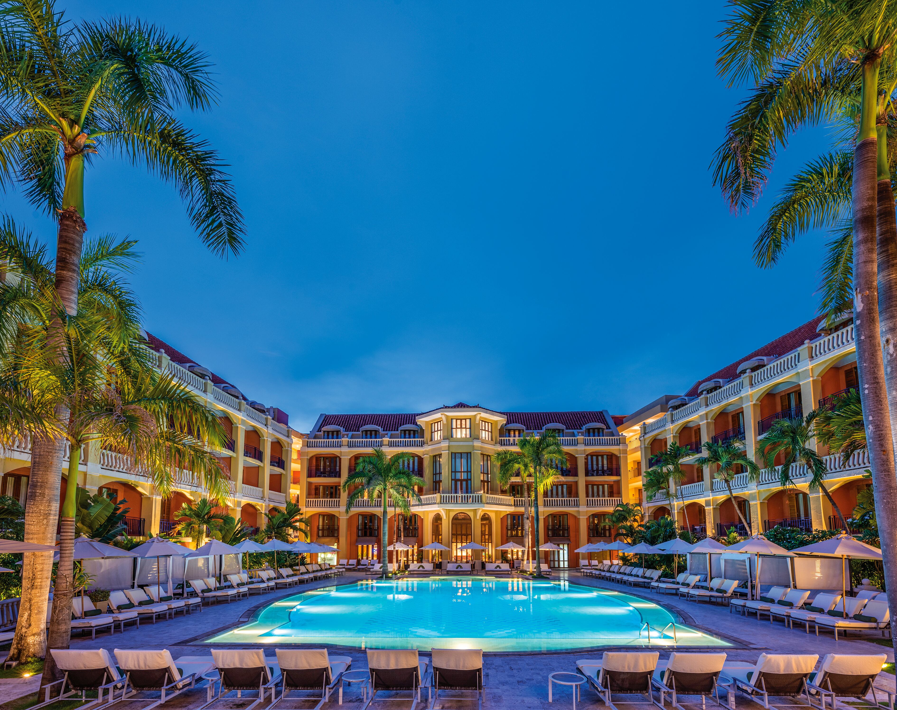 Cada vez más viajeros extranjeros eligen el turismo de lujo en Colombia, atraídos por su diversidad y riqueza cultural.