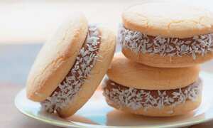 Alfajores de maicena con dulce de leche