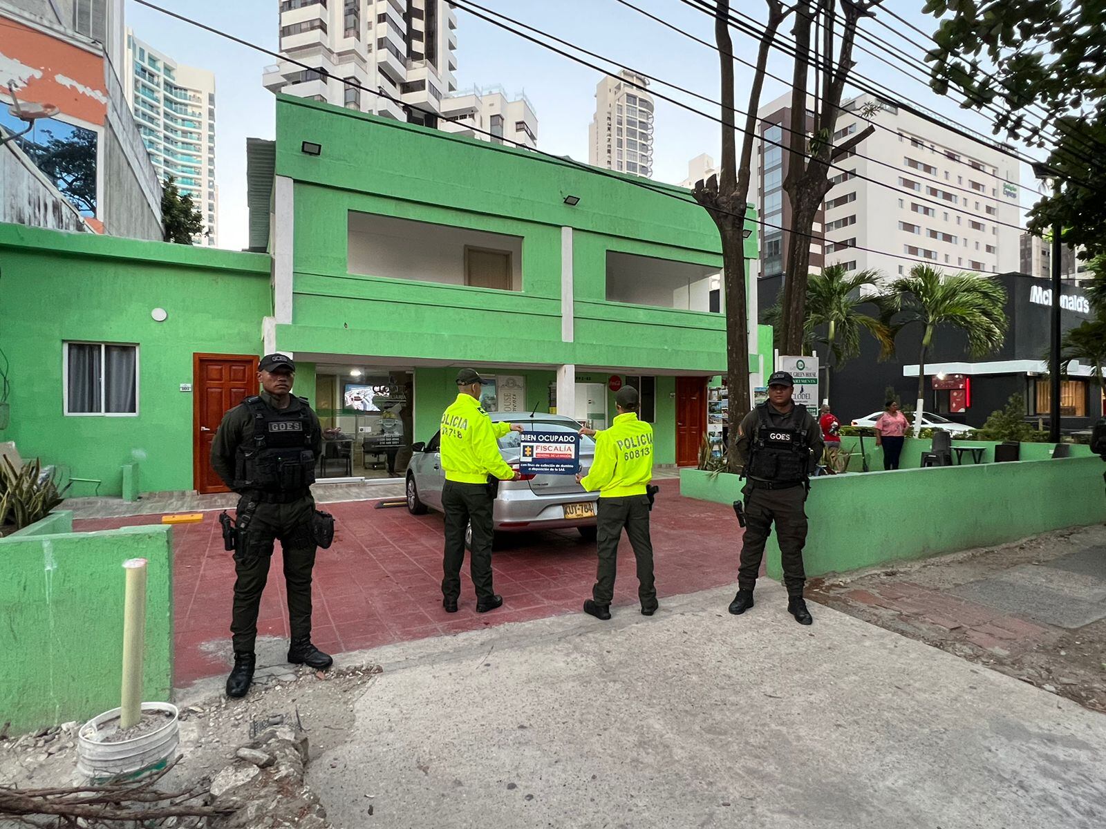 Hotel incautado por las autoridades por estar destinado al parecer a la explotación sexual en Cartagena.