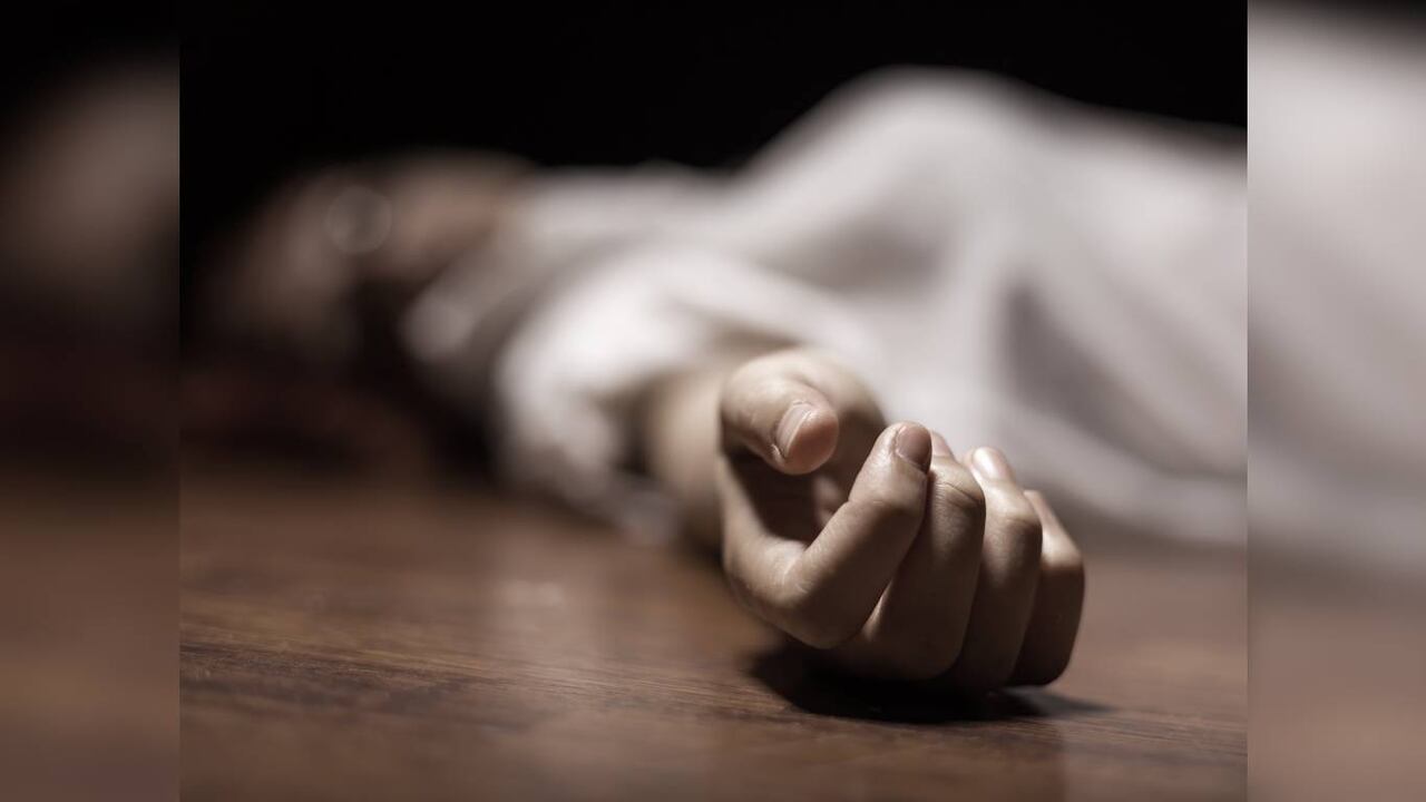 Encontraron el cuerpo de la mujer enterrado en el patio de la casa de su pareja. Fotografía de referencia. Foto: Getty Images.