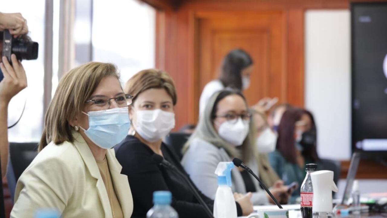 Si no se modifica el código disciplinario que entrará en vigencia en julio de este año, alrededor de 10.000 procesos podrían prescribir, advierte Margarita Cabello, procuradora general de la nación.