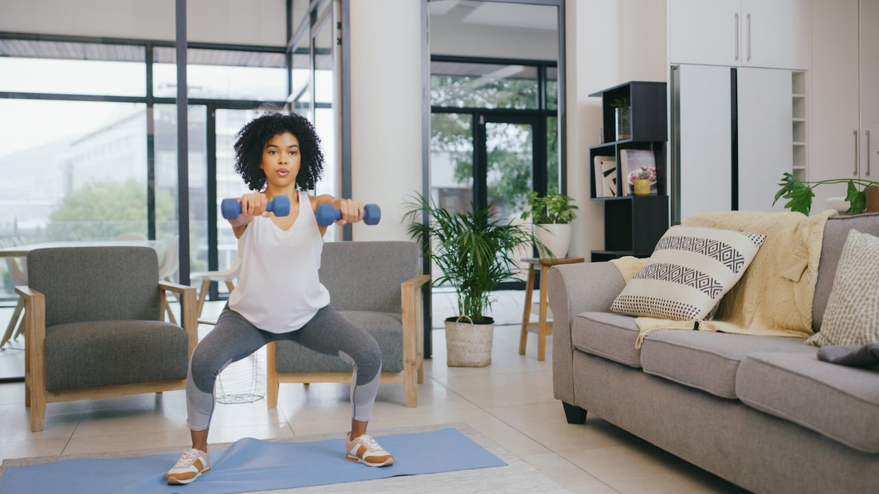 La práctica regular de ejercicio es una de las mejores formas de subir el colesterol bueno.