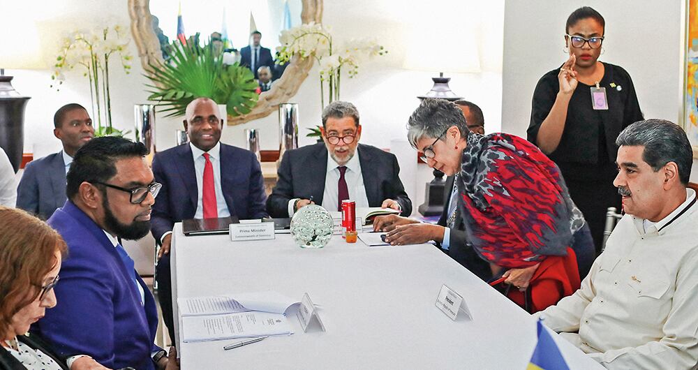 Pese a que es una zona controlada por Guyana, las autoridades venezolanas la consideran “una zona en reclamación” desde hace un siglo. Hace unos días se dio la primera reunión entre los presidentes de los dos países.