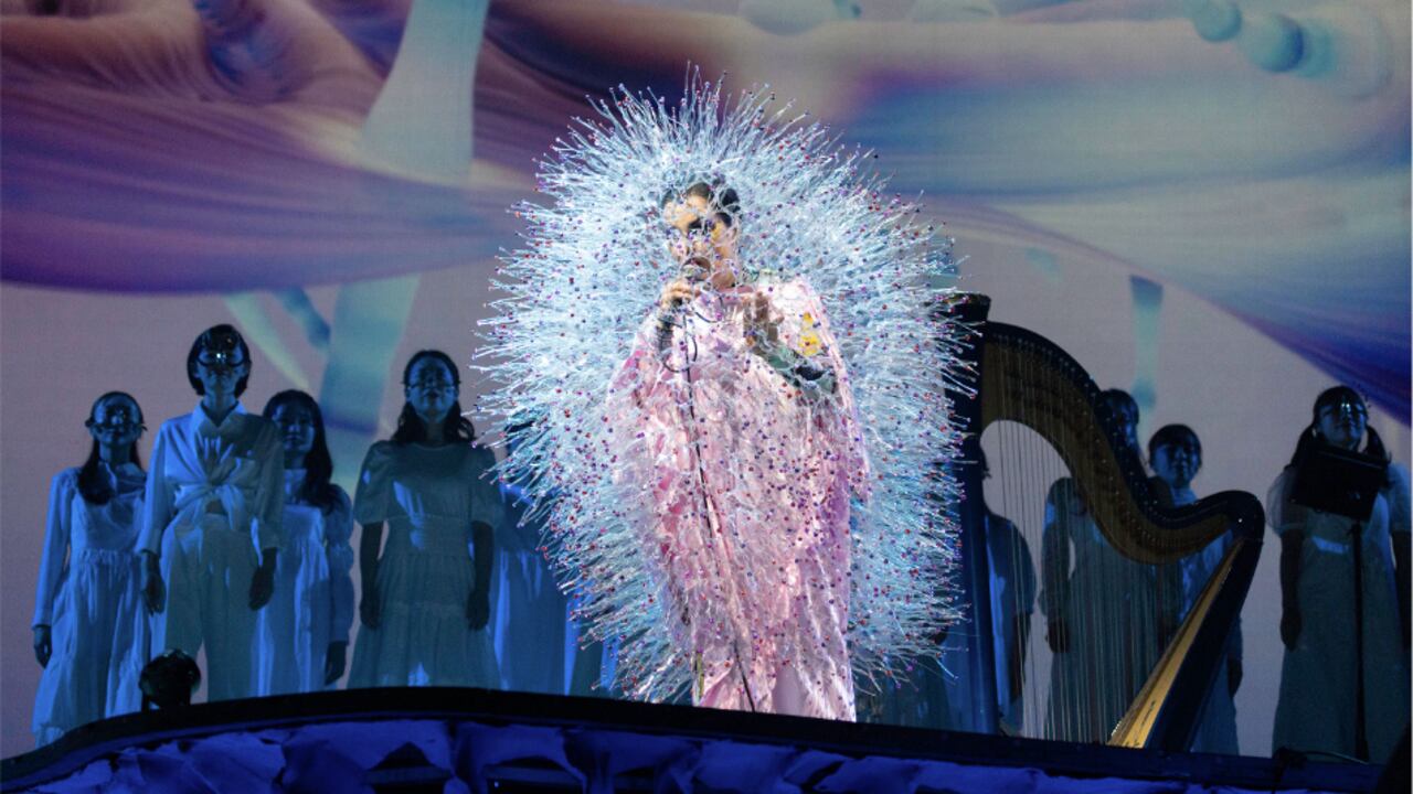 Björk Cornucopia