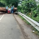 Mineros bloquen Troncal de Occidente, en la jurisdicción de Antioquia.
