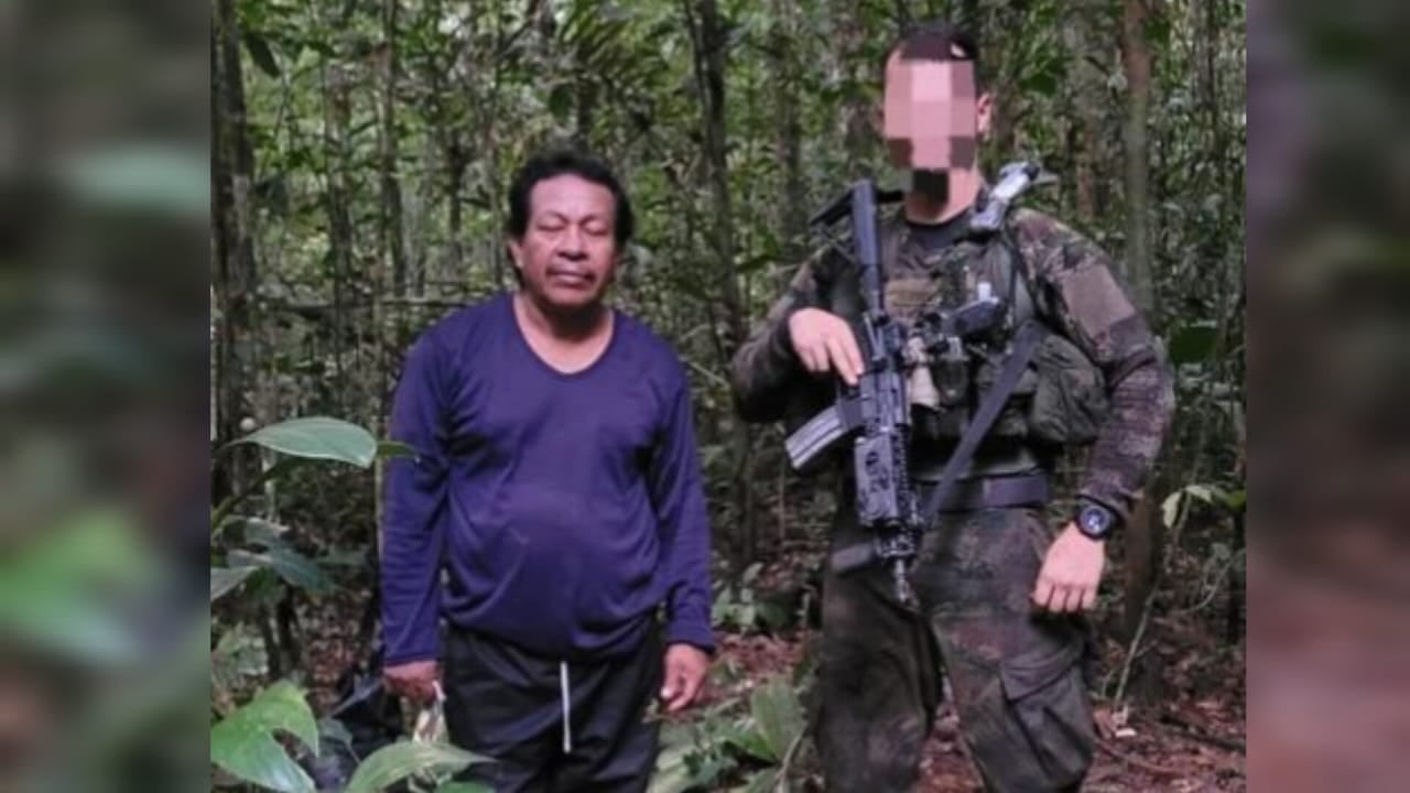 Entre las víctimas fatales del accidente está su esposa y madre de los cuatro pequeños