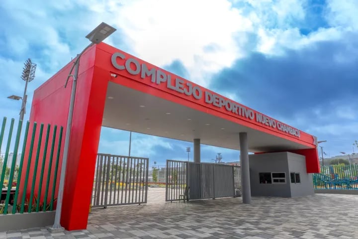 Complejo Deportivo Nuevo Chambacú.