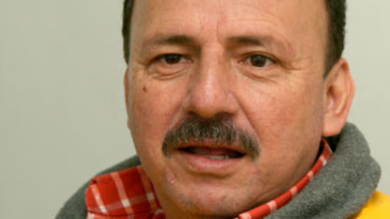 El senador Luis Alberto Gil está señalado de reunirse con paramilitares