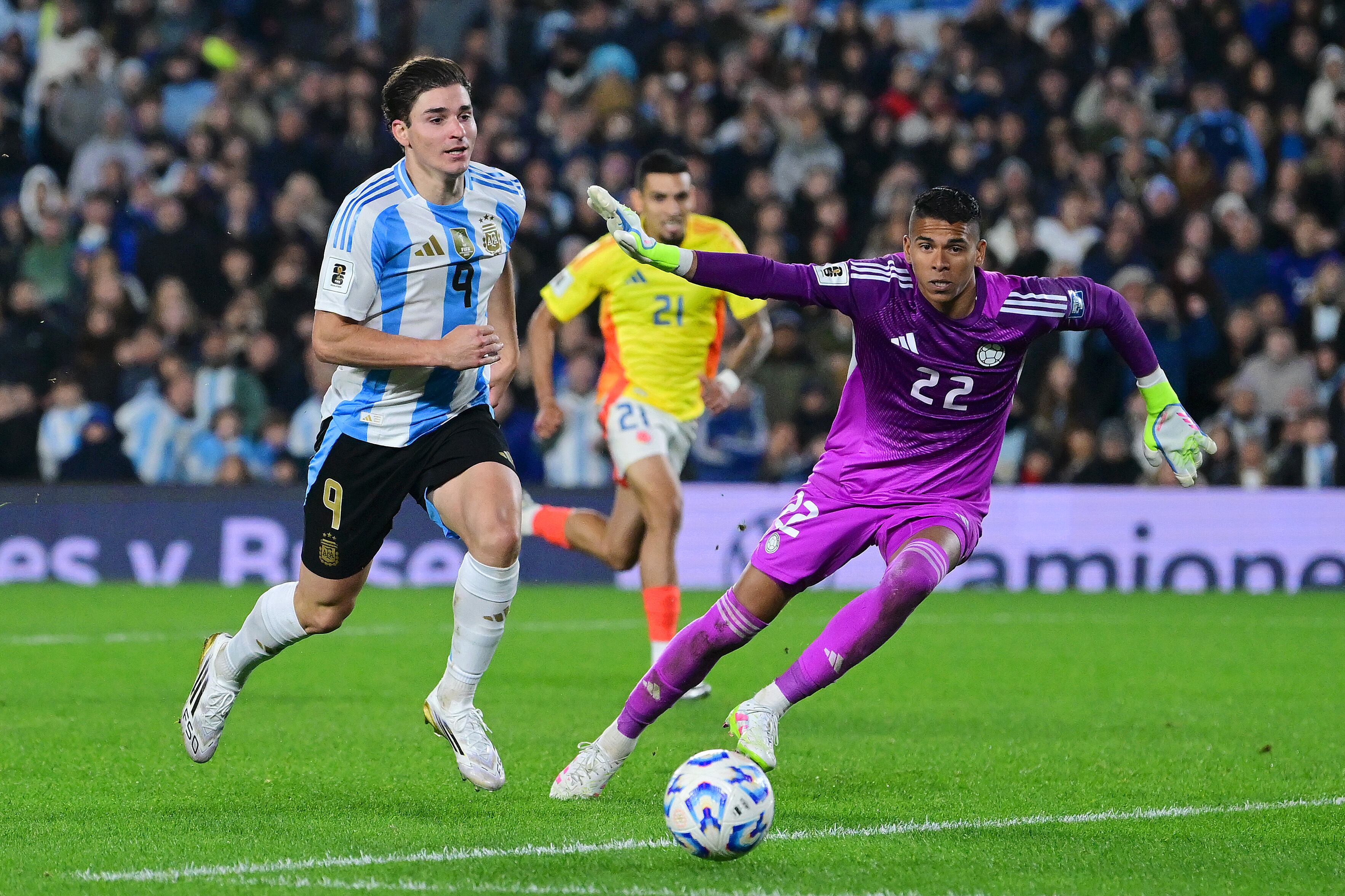 Kevin Mier fue el portero titular de Colombia, en Eliminatorias, ante Argentina.