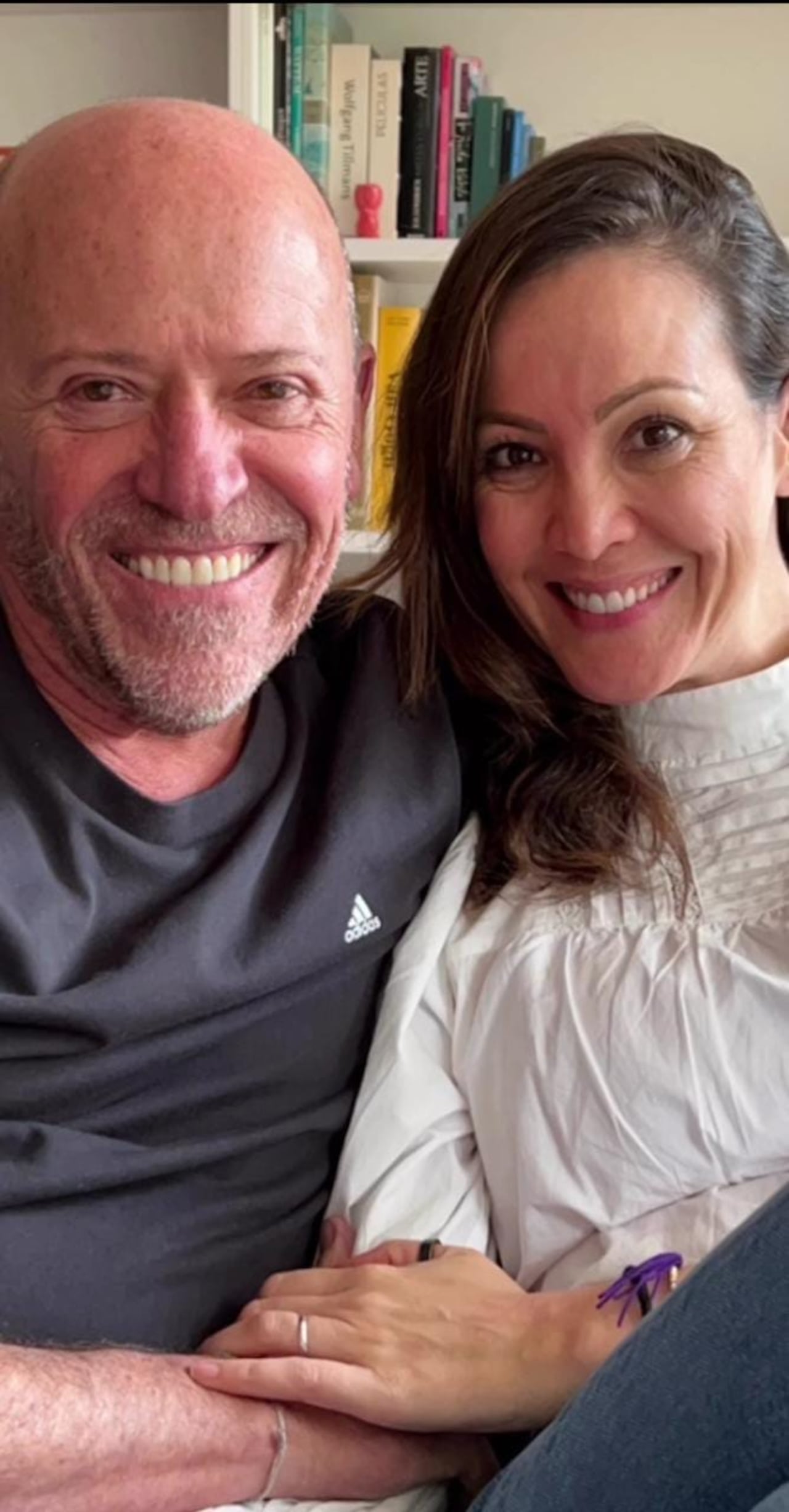 Actor Diego Trujillo y su novia, la locutora Lina Arango Foto: fotograma 0:1, @linaarangovoz, Instagram