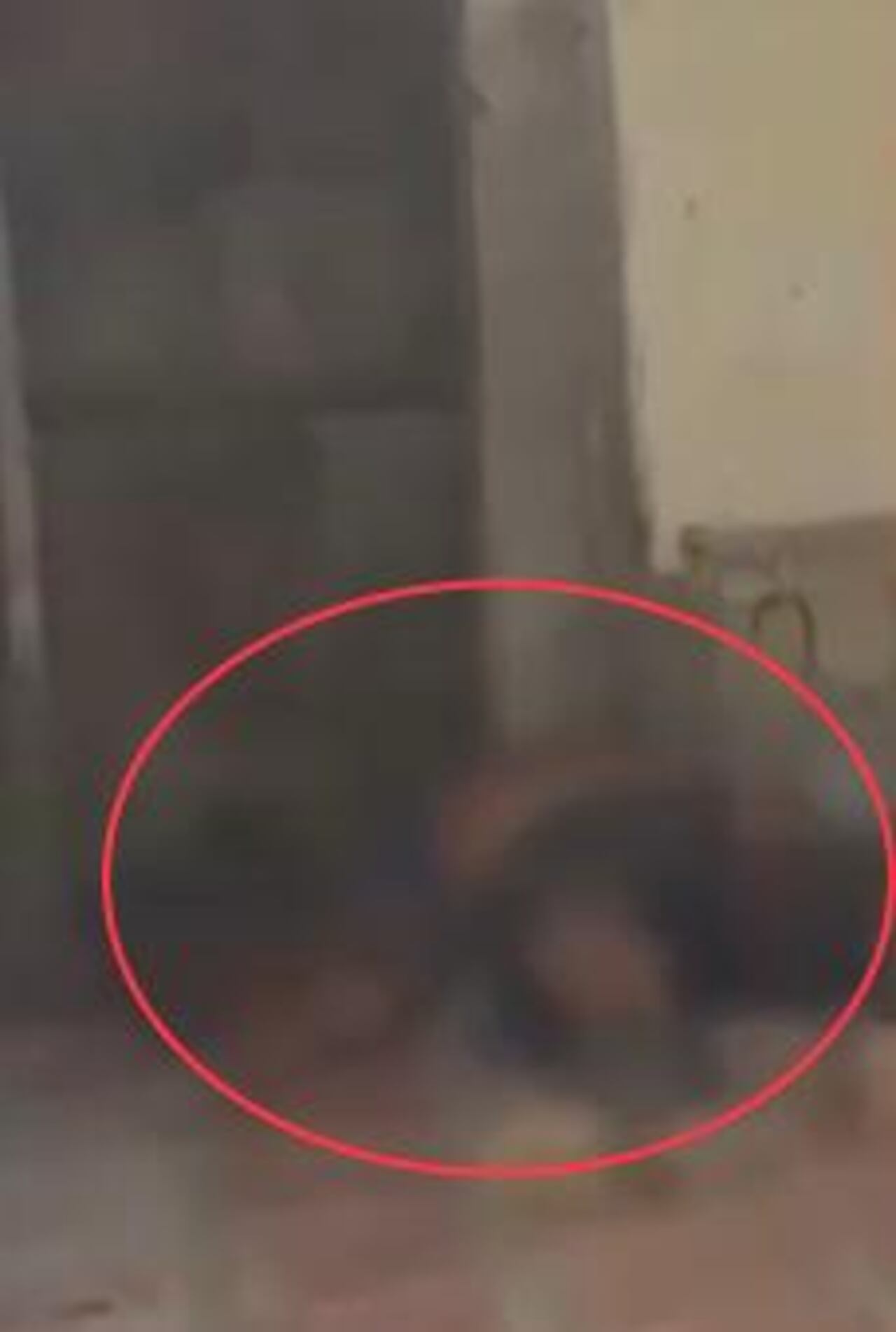La primera víctima murió en el lugar de los hechos, la imagen fue difuminada